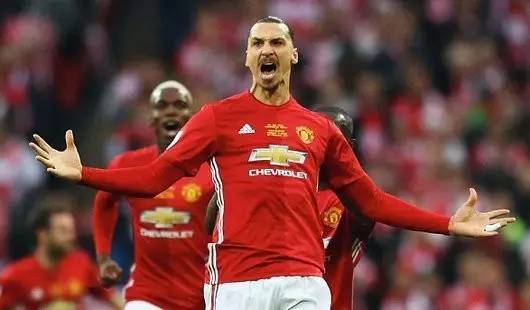 一位年轻的 一位年轻的